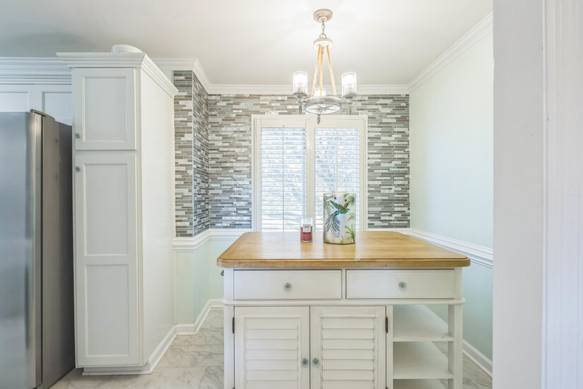 Kickback and Enjoy the Savannah River