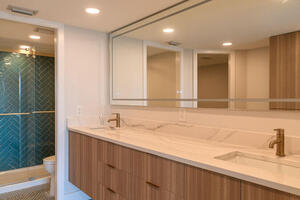 Primary bath with double vanity