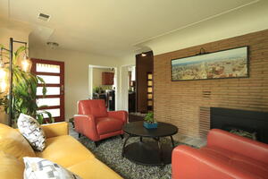 Modern Ranch Beautiful Neighborhood