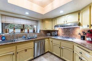 4 Bed 2 Bath with Pool and Laundry