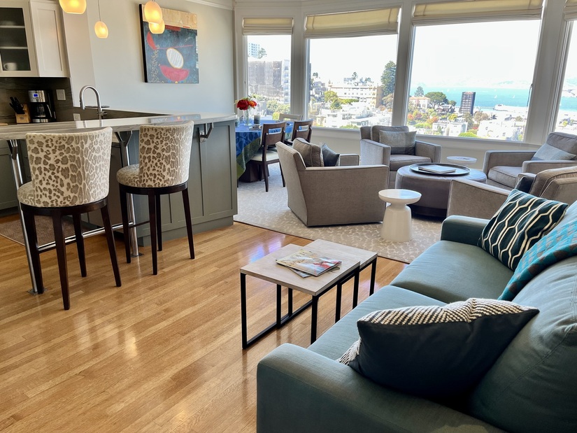 Spectacular Russian Hill Condo w Views