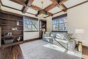 Luxury 6b7b Home close to DU WASH PARK