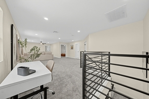 408 Meadowbrook Dr