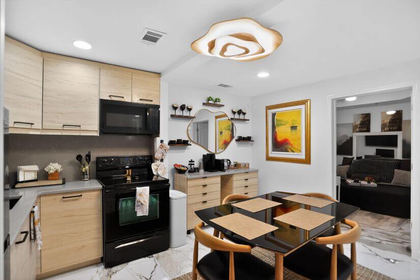 Kitchen: Mobile breakfast bar, w/ Keurig, Nespresso, & more