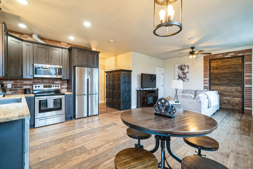 Dinning room space for all your meals.