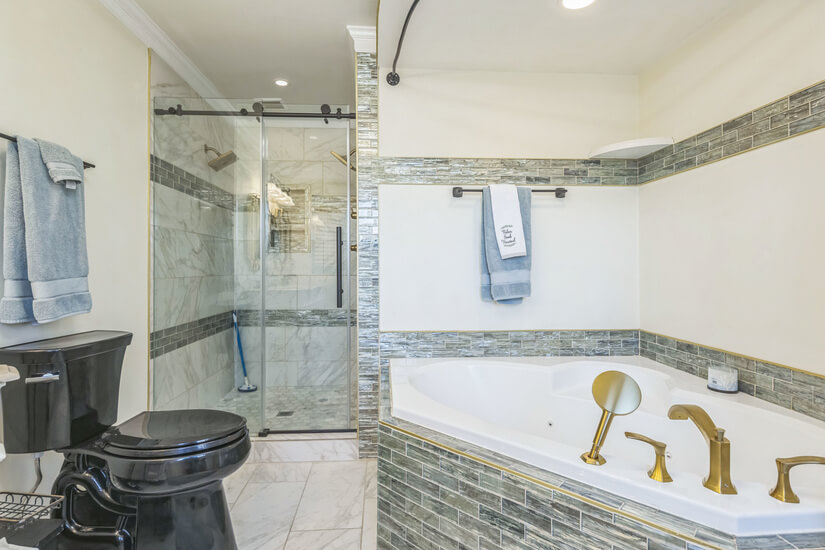 Kickback and Enjoy the Savannah River