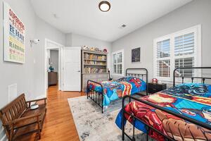 Third bedroom includes 2 twin beds & walk-in