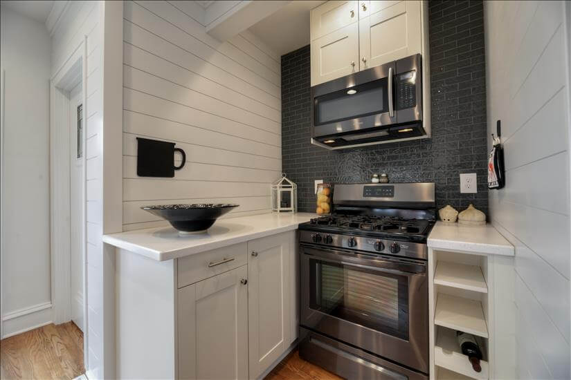 Furnished Executive Home in Bayview, WI