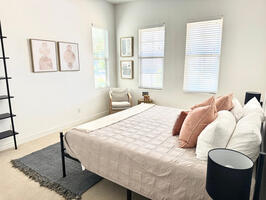 Second Bedroom (King)