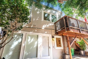 Single Family Home in North Beach