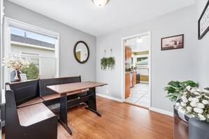 Breakfast Nook / Office..