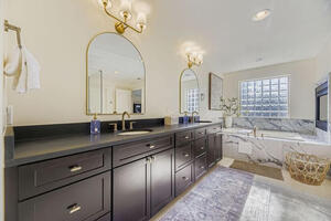 Luxury 6b7b Home close to DU WASH PARK