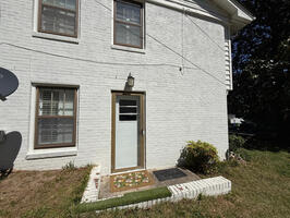 North Hills Furnished Home Fenced Yard