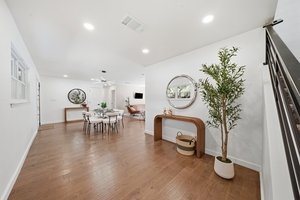 408 Meadowbrook Dr