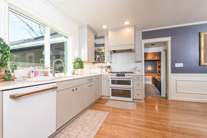 Principal Suite in Updated Historic Home