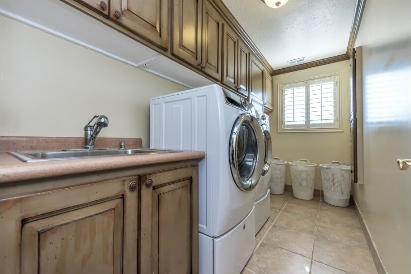 3rd floor laundry room for convenience also with a view!