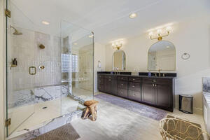 Luxury 6b7b Home close to DU WASH PARK