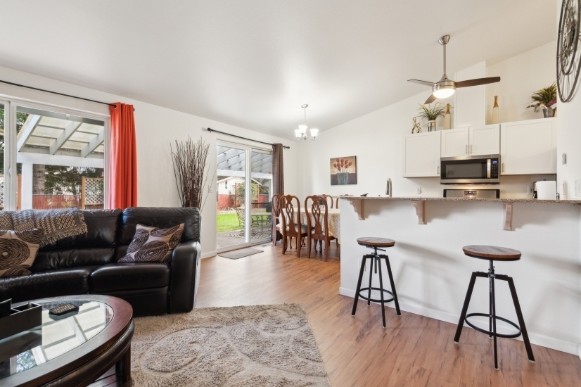 Marysville Furnished 3 Bedroom Duplex