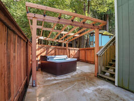 Furnished Luxury 5BR Retreat w Hot Tub