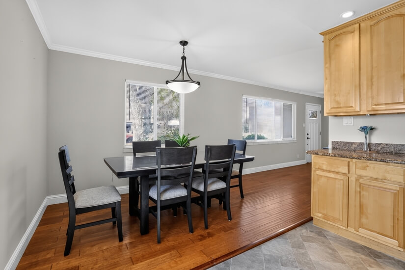 Fully Furnished 3 Bed 2 Bath 1 Office