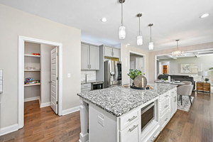 6BR Brick Home  