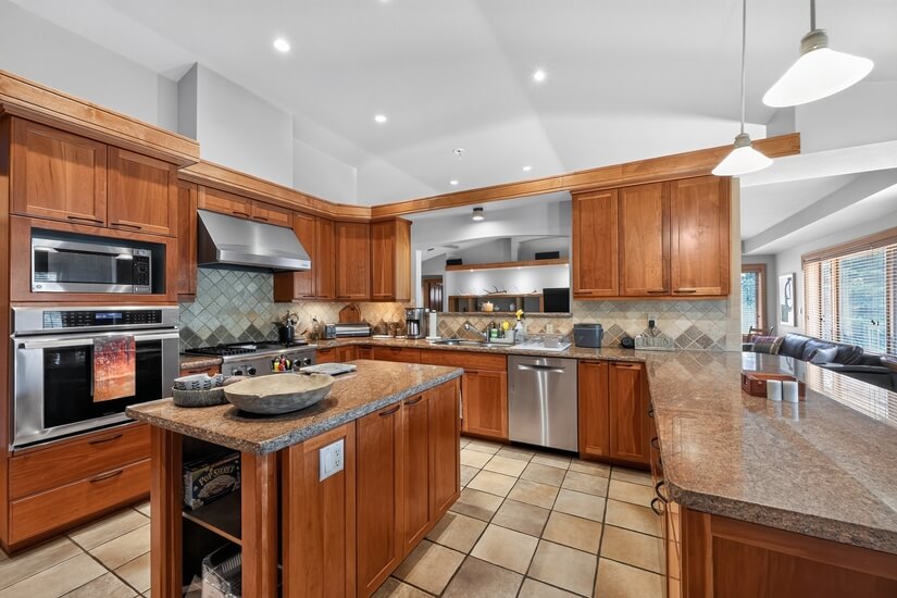 Furnished Luxury Corporate Rental Home 