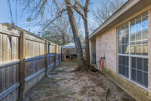 Walk to AM and Northgate King Beds Patio