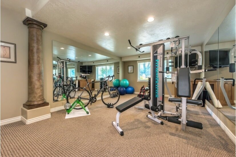 Private exercise & workout room w/ TV & Fridge