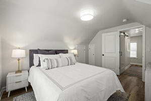 Upstairs Bedroom w/TV