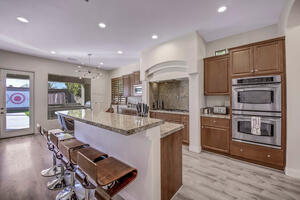 Kitchen fully equipped