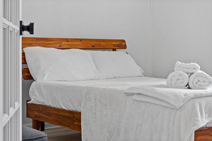 Bright Clean Modern 2BR UNCW Beach