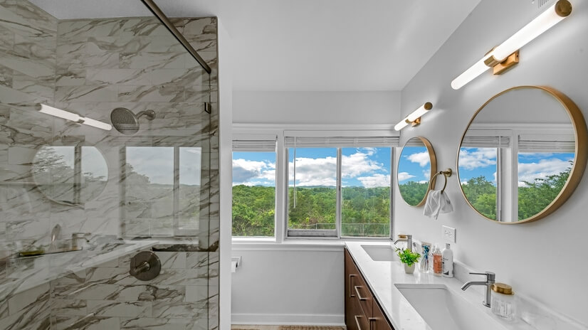 Luxury 4BR Home Near Downtown Nashville