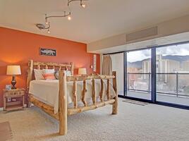Contemporary 9th Floor Loft