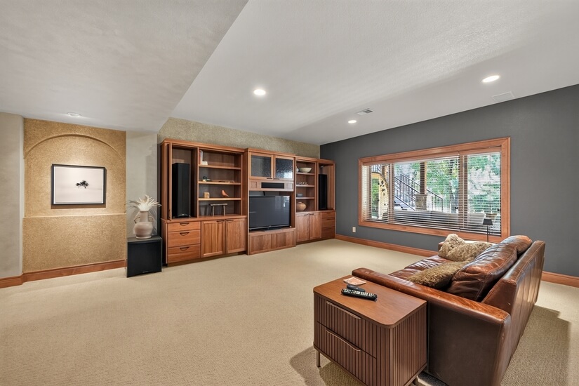 Furnished Luxury Corporate Rental Home 