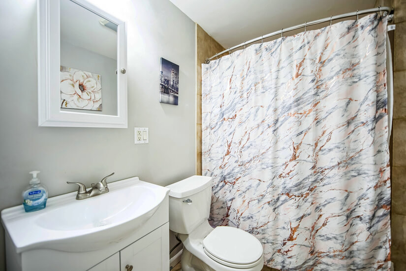 Fully Furnished Downtown Schenectady Uni