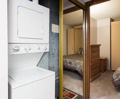Executive Furnished Downtown 2 Bedroom