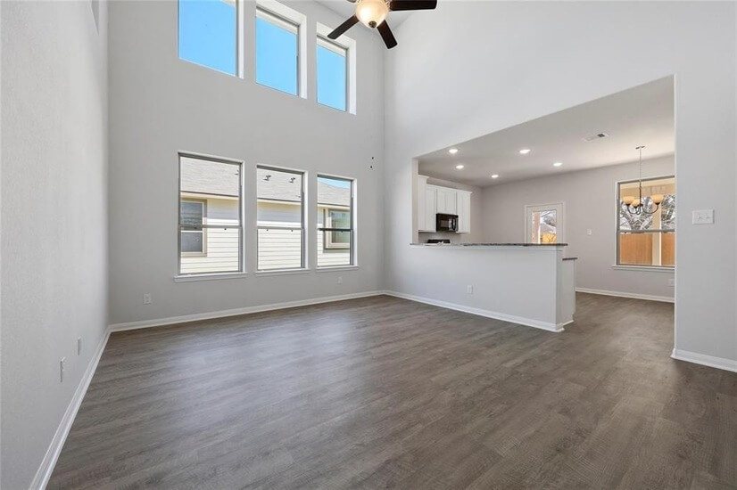  Luxury & Comfort Corporate Housing 