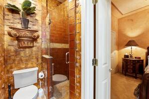 Spacious Townhouse in Arlington, Texas