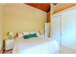 Upstairs bedroom 3