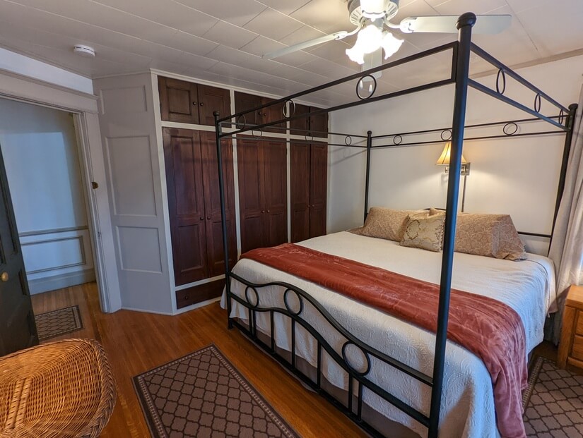 Rochester Park Ave Furnished Apartment