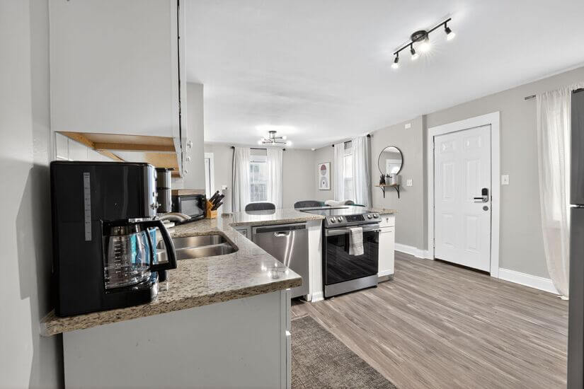 Urban Oasis 6 Min from Uptown Charlotte