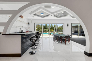 Luxury Oasis Private Home Pool Spa House