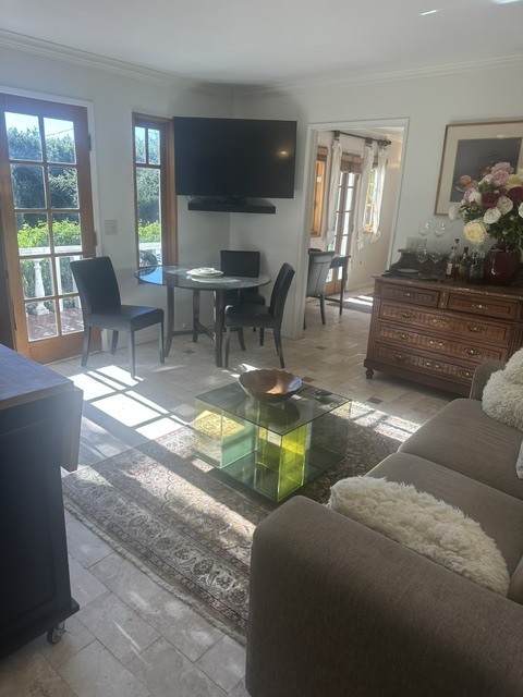 Guest House in West Hollywood Hills CA