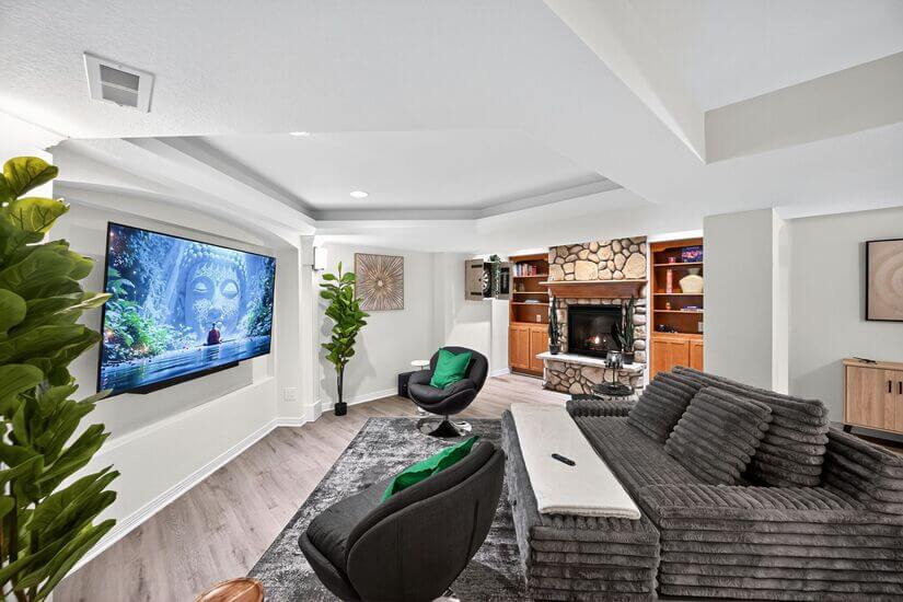 Furnished 1 bd Spacious apartment