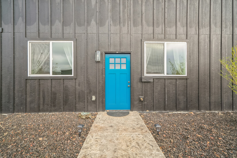 Welcome to the Blue Unit. Where it is move in ready.