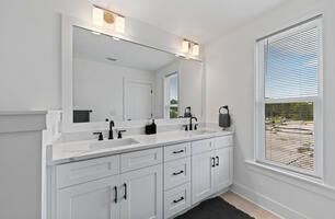 Beautifully Designed Modern Townhome