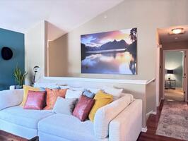 Furnished 2BD2BA Glen Ellyn Condo Garage