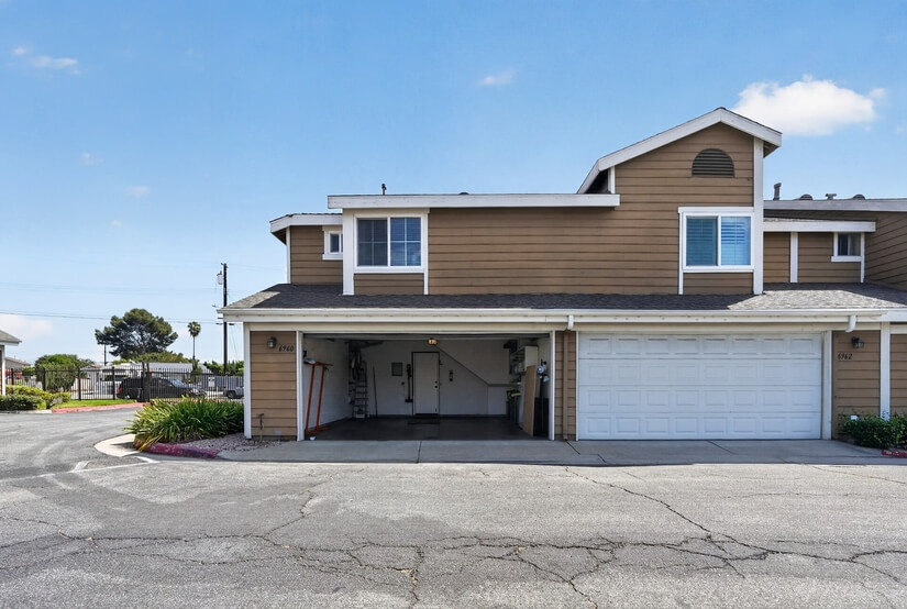 Furnished Townhome in Commerce CA