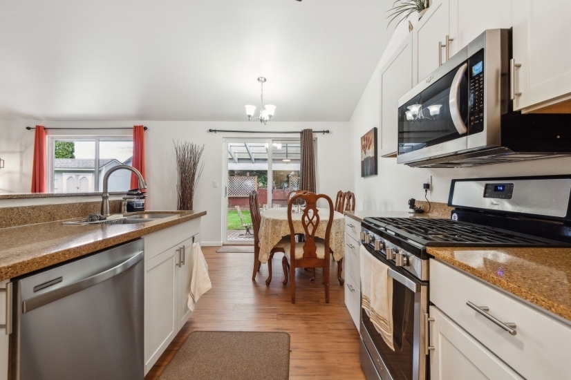 Marysville Furnished 3 Bedroom Duplex