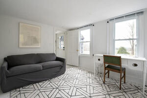 Office /4 guest room